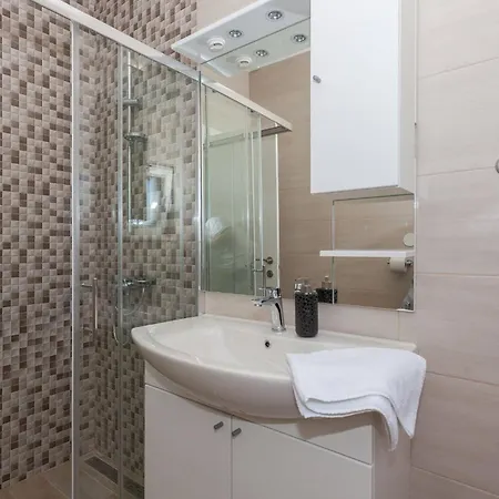 My Dalmatia - Seaside Marin With Private Heated Pool