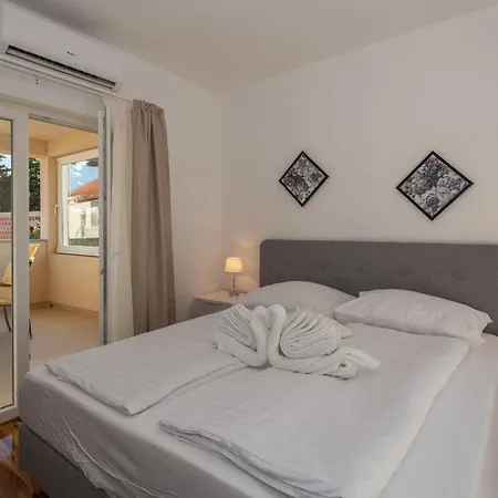 My Dalmatia - Seaside Marin With Private Heated Pool *