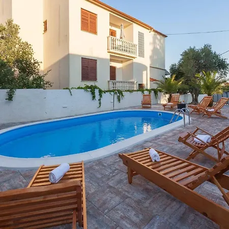 My Dalmatia - Seaside Marin With Private Heated Pool